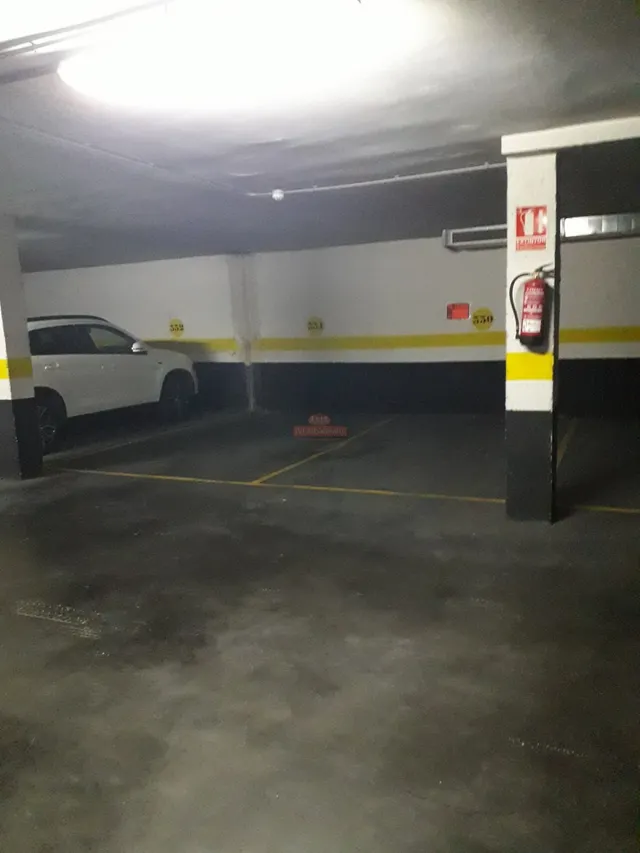 SE VENDEN PLAZAS DE GARAJE  IMAGINALIA — 3