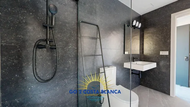 Pareado 3 habitaciones 323m² en venta - Urbanizaciones — 38