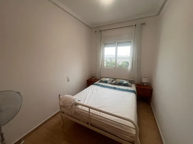 Gran apartamento en torrevieja: 2 hab, 1 baño — 10