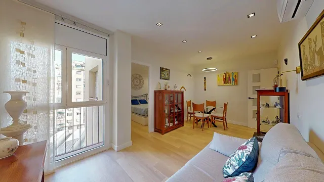 7ª PLANTA REFORMADA Y MUY TRANQUILA JUNTO AL NUEVO PARQUE DE LA SAGRERA — 42