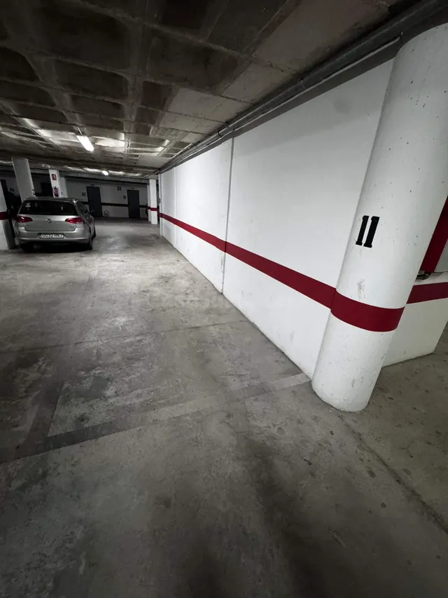 Alquiler de garaje en Santa Pola, plaza de estacionamiento e