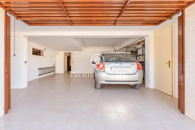 Casa con jardín y piscina en L'Aragai — 35
