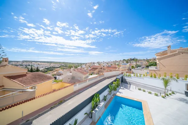 Villa 4 habitaciones 203m² en venta - La Marquesa — 40