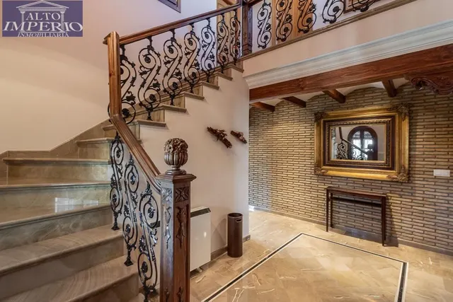 INCREÍBLE CHALET INDEPENDIENTE EN ZONA PRIVILEGIADA — 15