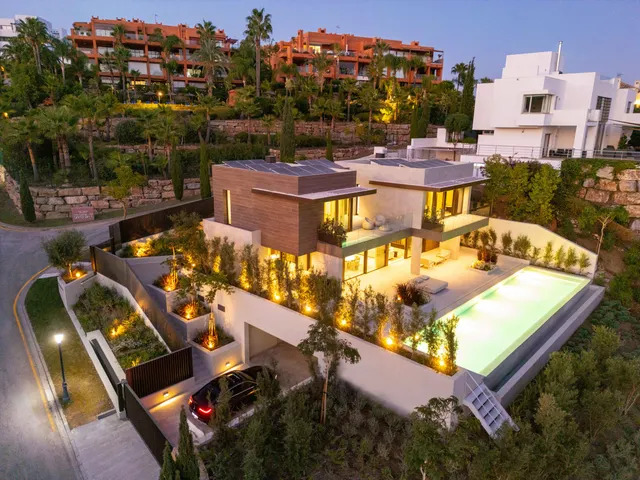 Chalet 5 habitaciones 540m² en venta - Costa del Sol — 38