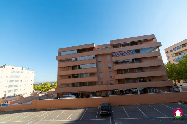VIVIENDA DE PROTECCIÓN OFICIAL — 43