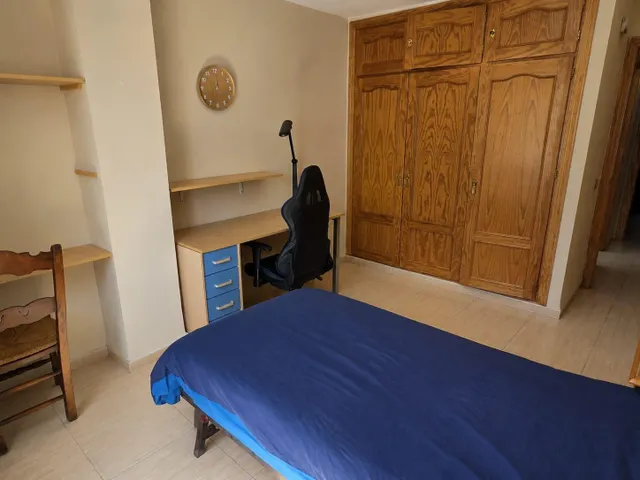 PISO DE 110 M2 CON TRES DORMITORIOS DOBLES Y TERRAZA EN EL CENTRO DE SAN PEDRO DE ALCÁNTARA — 17