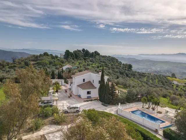 Chalet 3 habitaciones 239m² en venta - South of spain — 40