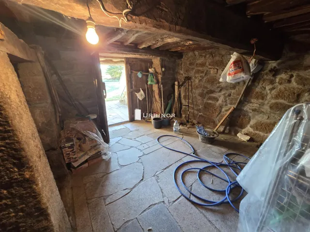 CASA reformada, con finca llana 3.300 m2 a 10 km. XINZO DE LIMIA. — 15
