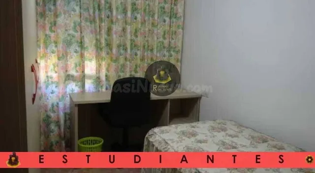 EST / Piso de TRES dormitorios en el Zaidín - foto 4