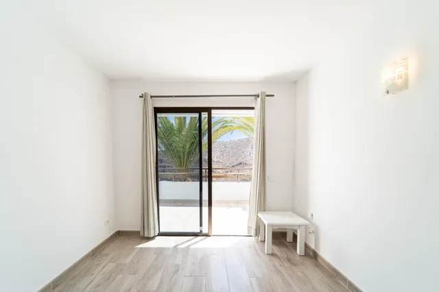 Apartamento en perfecto estado con terraza y sol de mañana — 10