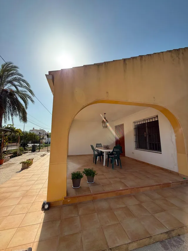 DOS CASAS EN UNA EN MATOLA SOLO EN ALQUILER — 12