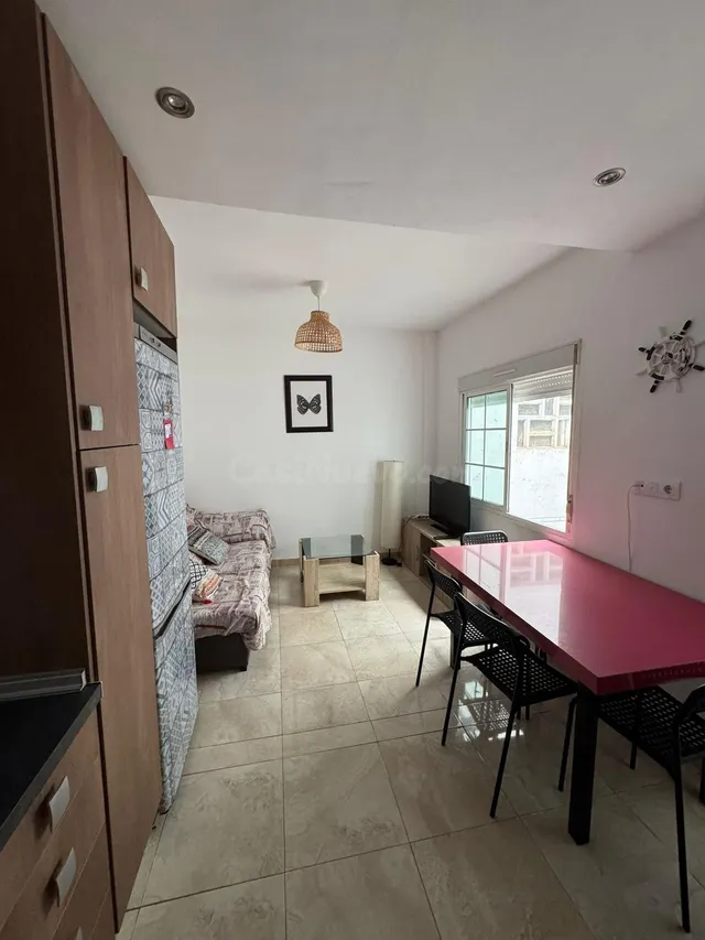 SE ALQUILA PISO PARA TEMPORADA ESCOLAR - foto 3