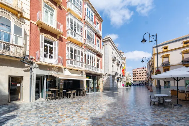En la calle del Aire, encantador piso que conserva su esencia original — 45