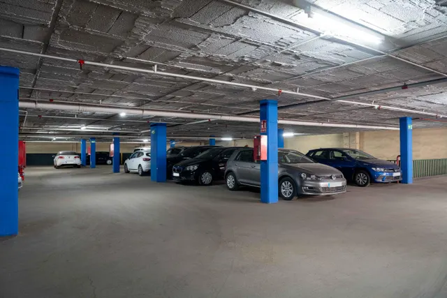 Parking 10m² en alquiler - Eixample — 18