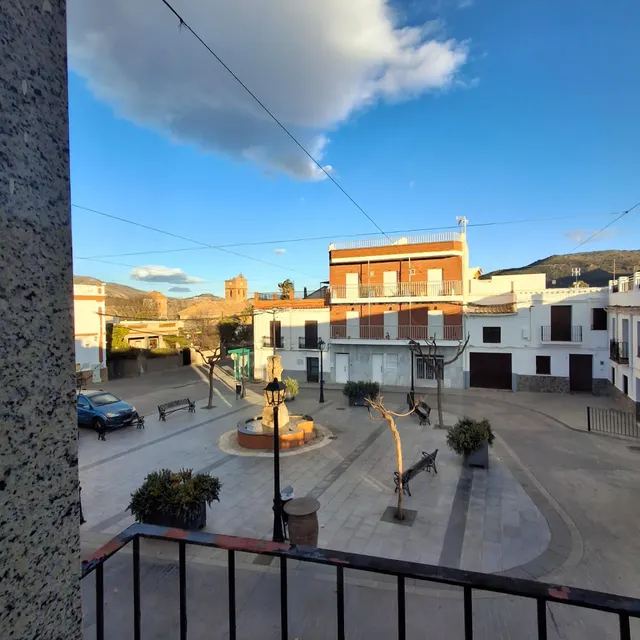 VIVE EN EL CENTRO: PISO CON ENCANTO EN LA PLAZA — 18