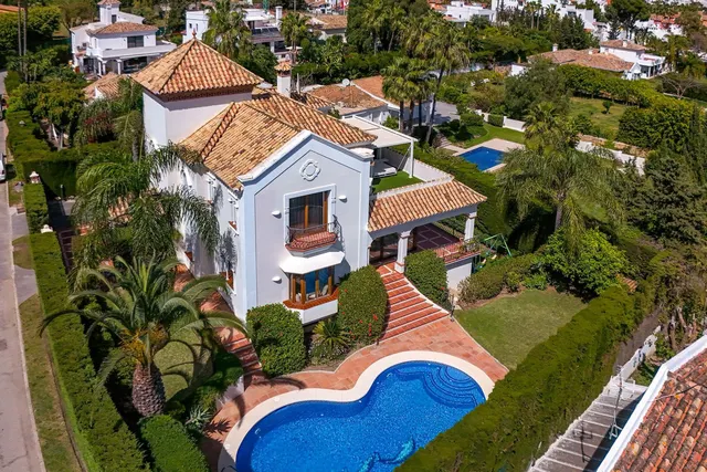 Chalet 5 habitaciones 498m² en venta - Costa Del Sol - foto 3