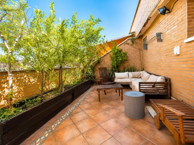 ÁTICO CON TERRAZA de 50m2 - foto 3