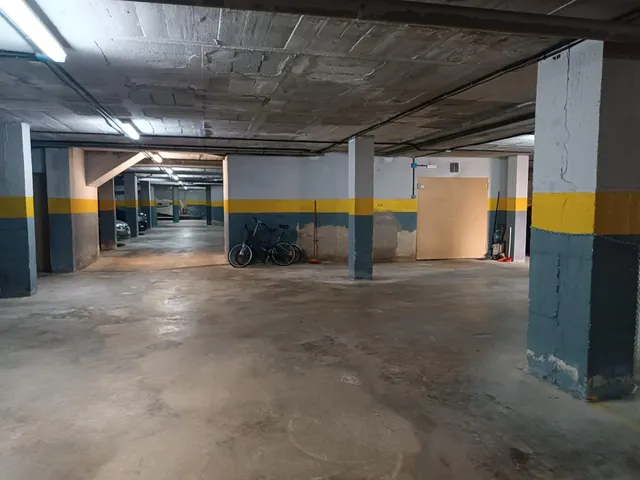 MAGNÍFICO PARKING EN ZONA SANATORI! — 6