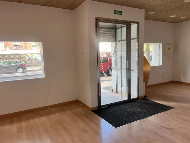 LOCAL COMERCIAL EN RAMÓN Y CAJAL — 5