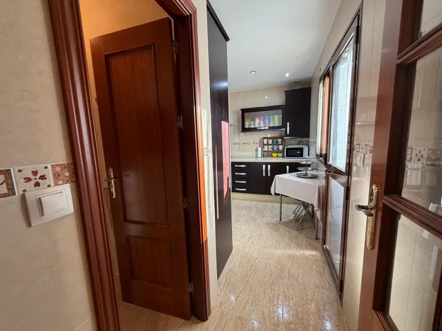 ¡Casa adosada con patio, garaje y sótano en La Victoria, Córdoba! — 8