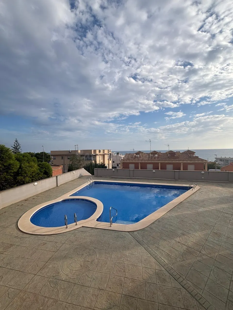 Alquiler para todo el año en isla plana · vistas al mar