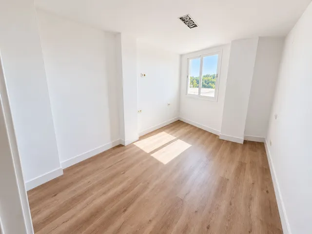 Adosado reformado  en venta con vistas panorámicas al golf en Torrequebrada, Benalmádena — 28