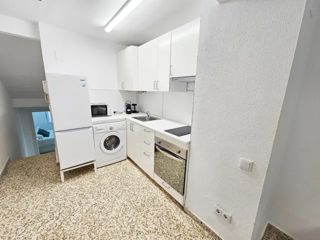Estupendo apartamento con LICENCIA TURISTICA junto a La Campana — 11
