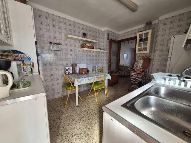 Piso de 3 dormitorios con un gran potencial - foto 5