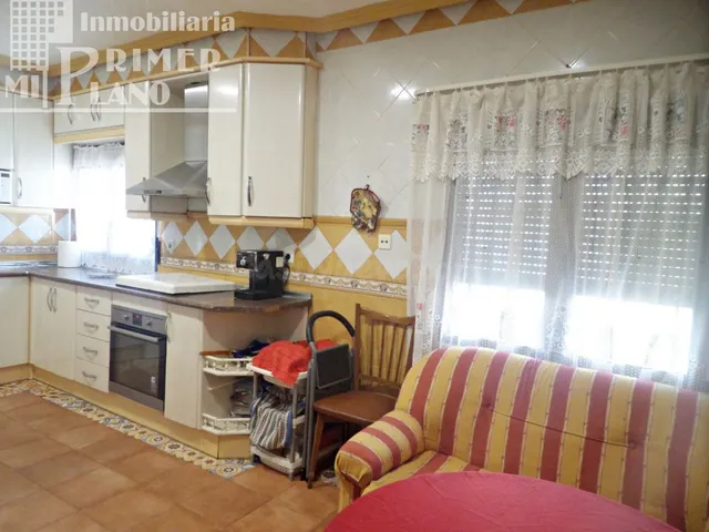 *CASA, TOTALMENTE AMUEBLADA, DE DOS PLANTAS EN VENTA EN TOME - foto 5