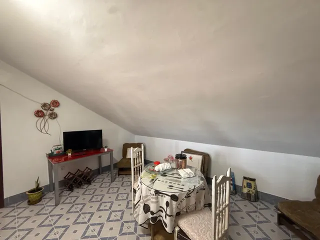 AMPLIA CASA DE DOS PLANTAS + BUHARDILLA Y AZOTEA EN SANTA CRUZ – A SOLO 15 MINUTOS DE CÓRDOBA — 37