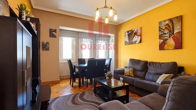AMPLIA VIVIENDA REFORMADA SITUADA EN EL COUTO.