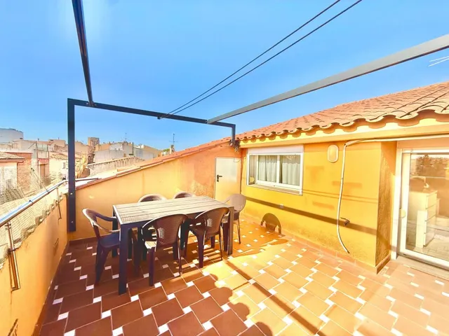 Dúplex con terraza en venta en el centro de Tordera — 2