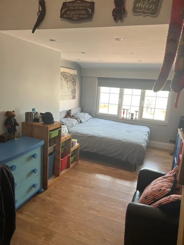 Impresionante chalet con casa invitados y cuadra privada más piscina — 5