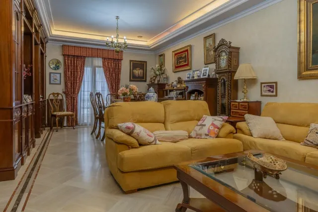 Espectacular casa de esquina en el corazón de Sanlúcar de Barrameda — 6