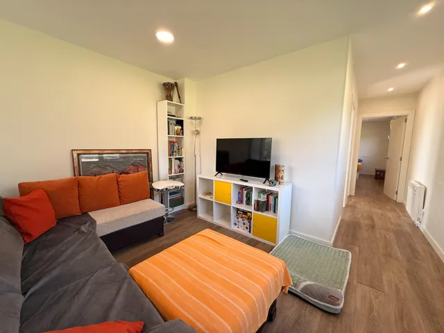 CASA SEMINUEVA CON GRAN PARCELA Y MUCHAS POSIBILIDADES — 23