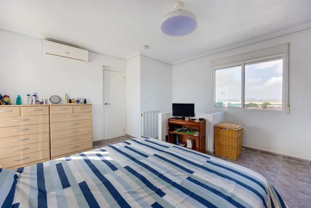 Chalet con parking, piscina, solarium y vistas despejadas! — 34