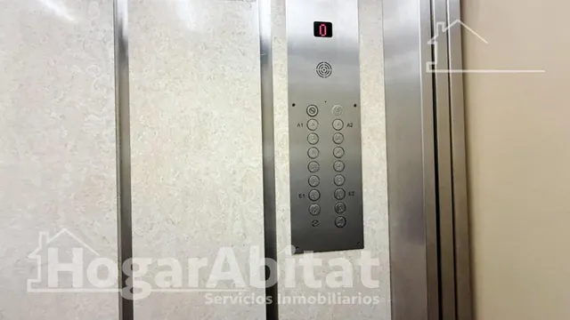 Amplio con garaje y terraza en el paseo de les germanies — 42