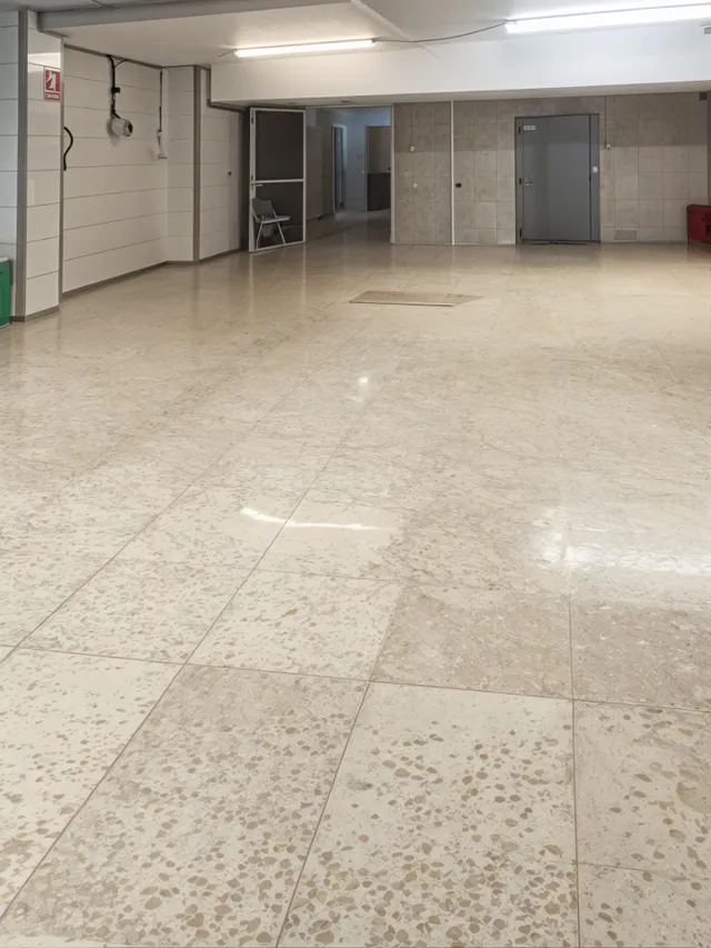 LOCAL COMERCIAL CENTRICO IGNIFUGADO EN SANTA COLOMA DE GRAMA - foto 3