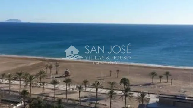 VENDE PISO EN PRIMERA LINEA DE PLAYA,SAN JUAN ,COSTA BLANCA,ESPAÑA — 2