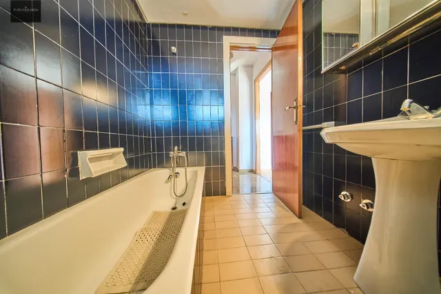 Residencia exclusiva en Paseo del Salón con vistas despejadas — 11
