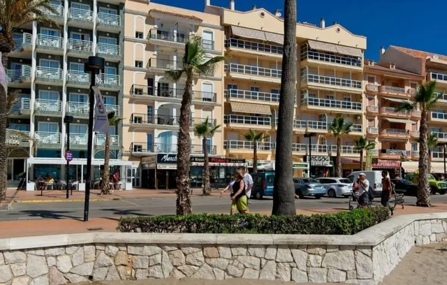 Fuengirola - Primera Línea de Playa - Piso 3 Dormitorios - Terraza — 29