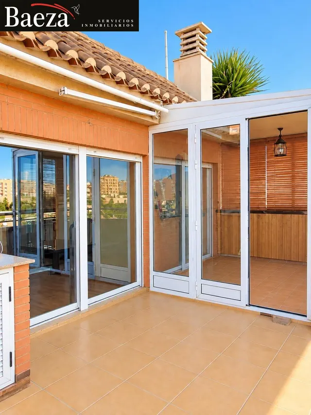MAGNÍFICO ÁTICO CON GRAN TERRAZA EN PLANTA + GARAJE — 8
