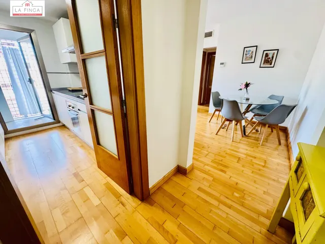 VIVIENDA 2 DORMITORIOS GARAJE Y TRASTERO CERCA DEL CENTRO — 8