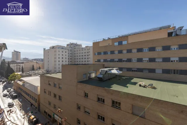 Estupendo piso  en la última planta en calle doctor azpitarte — 6