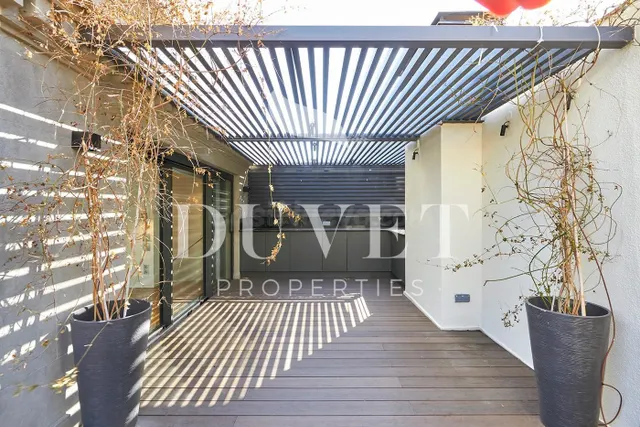 SINGULAR ATICO DUPLEX EN EL QUADRAT D'OR