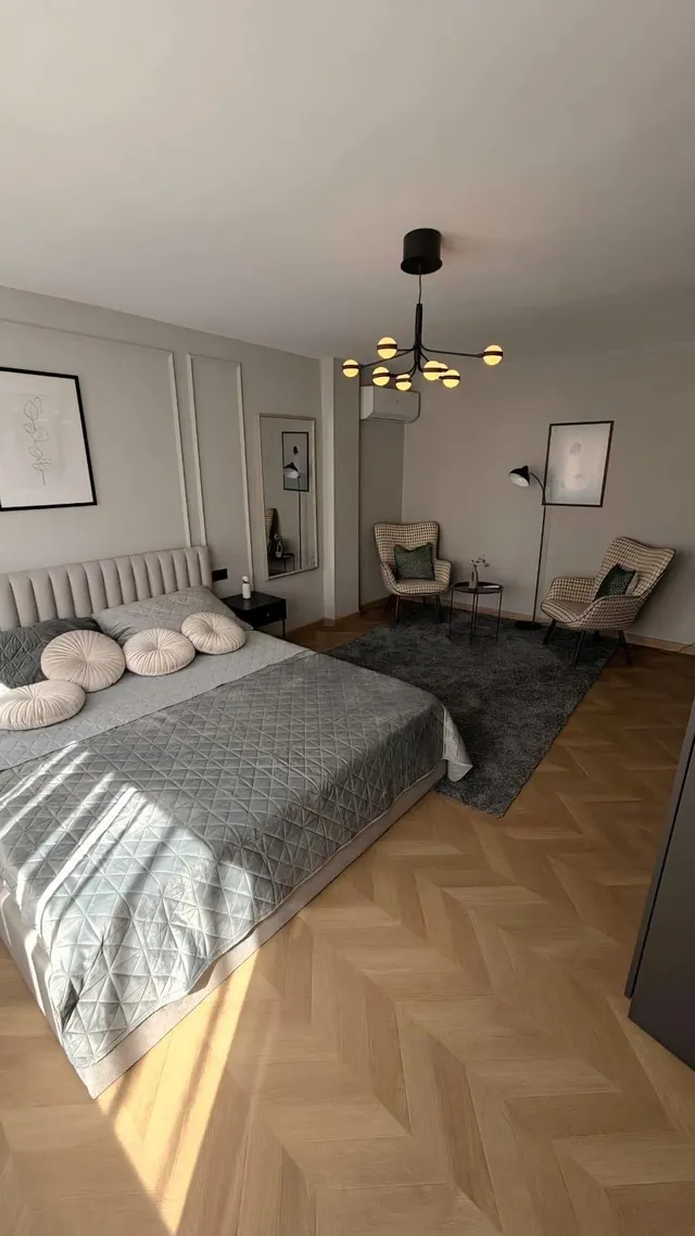 Apartamento con terraza, Alicante, Torrevieja, Playa de los Locos. 3 habitaciones, 110 m2, 200 metros al mar — 38