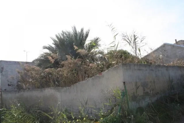 Terreno de 385 m2. en Orihuela zona de Correntías Medias. — 3