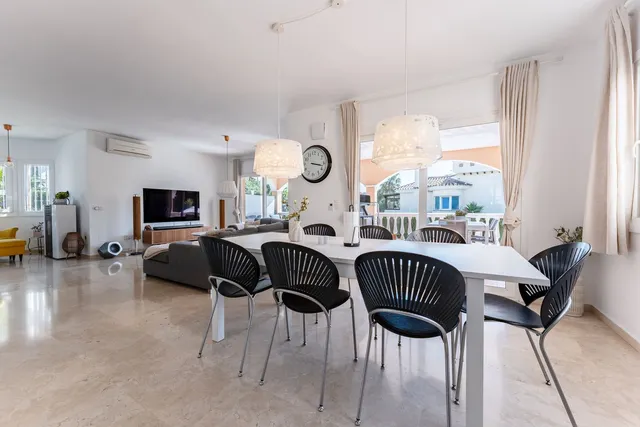 Chalet 5 habitaciones 258m² en venta - Centro — 29