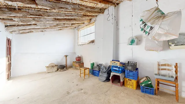PRECIOSA Y ESPECTACULAR  CASA EN CHIVA  . OJO INVERSORES!!! — 13